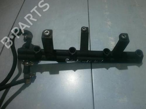 Used Injection rail Injection rail PEUGEOT 406 (8B) 1.8 (90 hp) 35662047 35662047
