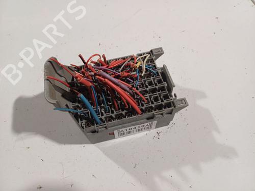Fuse box VOLVO S60 I (384) 2.4 | BP32572511E1