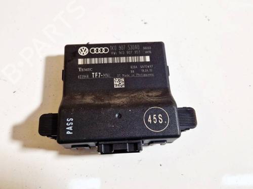 Used Electronic module SKODA SUPERB II (3T4) 2.0 TDI (170 hp) 32574292