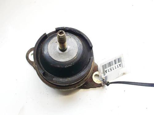 Used Engine mount Engine mount PEUGEOT 407 (6D_) 2.0 HDi 135 (6DRHRH, 6DRHRE, 6DRHRG, 6DRHRJ) (136 hp) 33489882 33489882