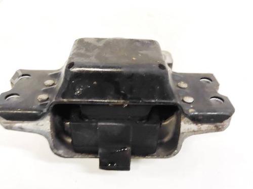 Used Engine mount Engine mount VW PASSAT B6 (3C2) 2.0 TDI (140 hp) 32931020 32931020