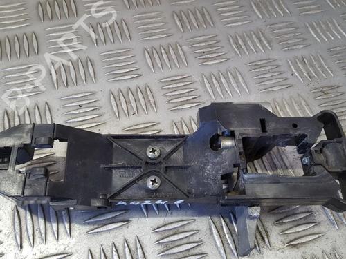 rear-left-exterior-door-handle-nissan-note-e11-ne11-2005-2006-2007-2008-2009-2010-2011-2012-2013-35834137 main image