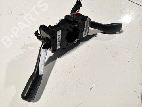 Used Warning switch Warning switch VW GOLF IV (1J1) 1.4 16V (75 hp) 35020113 35020113