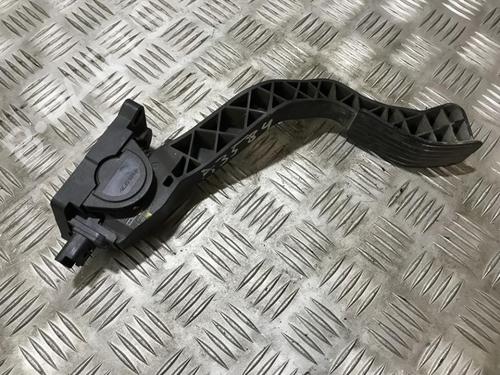 pedal-peugeot-307-3ac-2000-2001-2002-2003-2004-2005-2006-2007-2008-2009-2010-2011-2012-35685564 main image