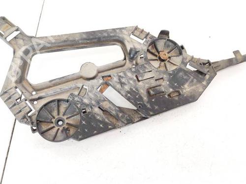 Used Right headlight support Right headlight support 35275625 35275625