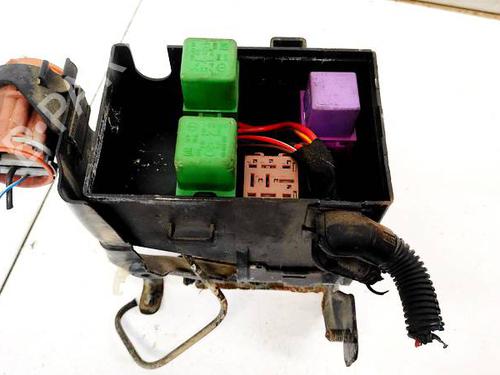 Used Fuse box Fuse box OPEL ASTRA G Saloon (T98) 1.4 (F69) (90 hp) 32943661 32943661