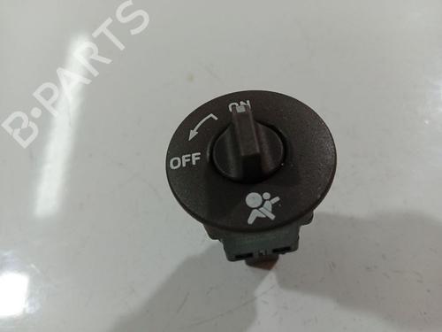 Used Switch RENAULT CLIO III (BR0/1, CR0/1) 1.5 dCi (C/BR0G, C/BR1G) (68 hp) 32541586