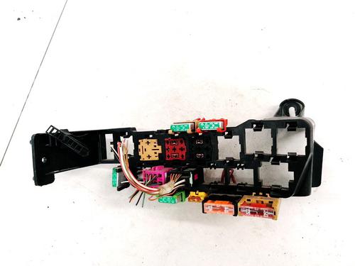 Used Fuse box Fuse box AUDI A6 C5 (4B2, 4B4) 1.9 TDI (130 hp) 33075831 33075831