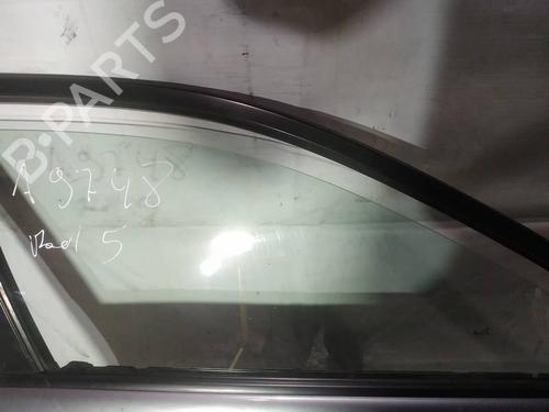 Used Front right door window Front right door window 35136747 35136747