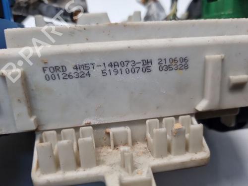 Fuse box FORD C-MAX (DM2) 1.8 | BP32572709E1