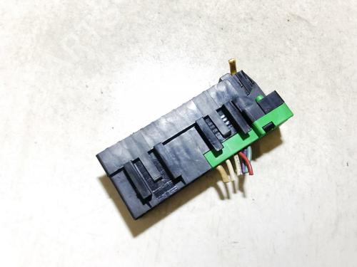 Fuse box CITROËN C5 II (RC_) 2.0 HDi (RCRHRH) | BP33105108E1 - Image 2