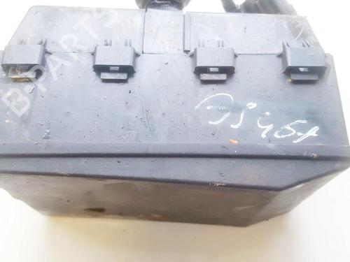 Used Fuse box Fuse box FORD FOCUS I (DAW, DBW) 1.8 Turbo DI / TDDi (90 hp) 33526471 33526471
