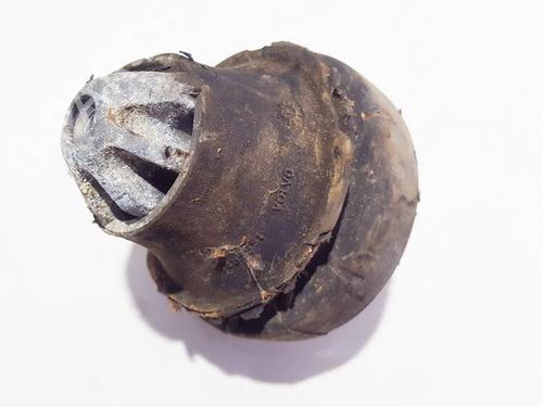 Used Engine mount Engine mount VOLVO S60 I (384) 2.4 (140 hp) 33520922 33520922