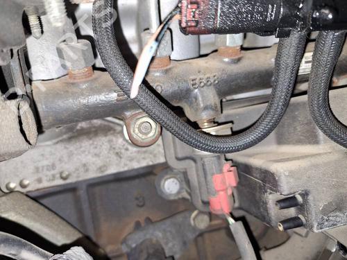 Used Injection rail Injection rail 35123111 35123111