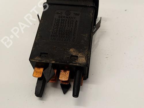 Switch AUDI A6 C5 (4B2, 4B4) 2.5 TDI | BP34772421I30 - Image 3