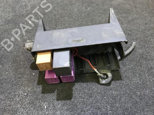 fuse-box-opel-vectra-b-j96-1995-1996-1997-1998-1999-2000-2001-2002-2003-2004-33485966 main image
