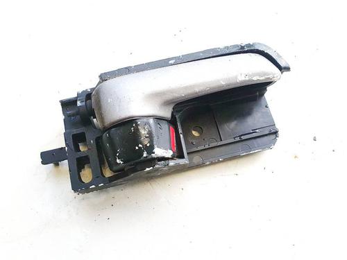 Venstre bagtil invendig håndtag Venstre bagtil invendig håndtag SUZUKI SX4 (EY, GY) 1.6 VVT 4x4 (RW416) (107 hp) 35339533 35339533