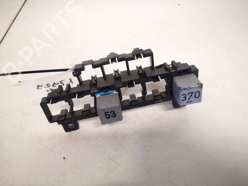 sikringsdase-audi-a4-b6-8e2-2000-2001-2002-2003-2004-2005-32902575 main image