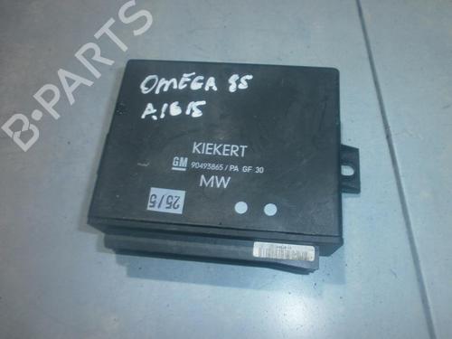 Used Electronic module Electronic module OPEL OMEGA B (V94) 2.0 16V (F69, M69, P69) (136 hp) 33486602 33486602