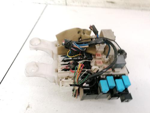 fuse-box-toyota-rav-4-iii-_a3_-2005-2006-2007-2008-2009-2010-2011-2012-2013-2014-32913471 main image