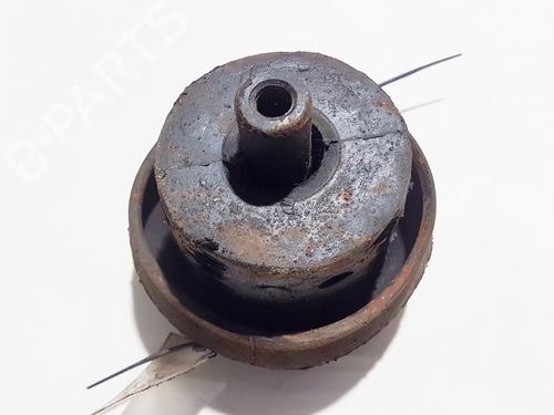 Used Engine mount Engine mount VW GOLF III (1H1) 1.9 SDI (64 hp) 33101526 33101526
