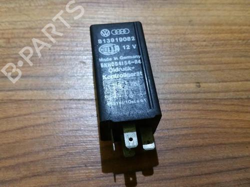 Used Electronic sensor Electronic sensor AUDI 80 B3 Saloon (893, 894, 8A2) 1.6 (70 hp) 33518574 33518574
