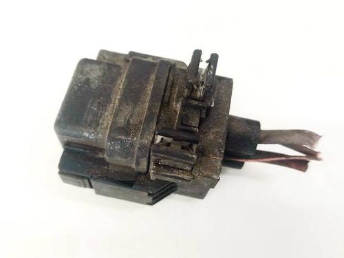 Used Fuse box Fuse box 32611865 32611865