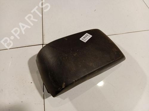 Used Armrest / Center console Armrest / Center console 39158688 39158688