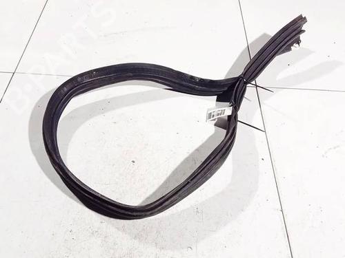 Used Rubber door seal Rubber door seal MERCEDES-BENZ E-CLASS (W210) E 220 D (210.004) (95 hp) 35101561 35101561