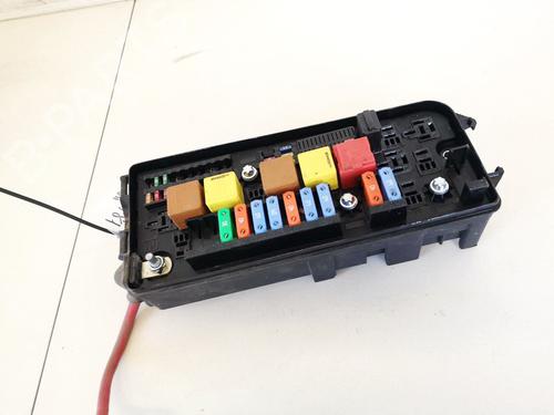 fuse-box-opel-vectra-c-z02-2002-2003-2004-2005-2006-2007-2008-2009-32915566 main image