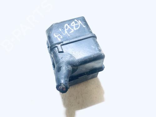 Used Fuse box Fuse box VW TOURAN (1T1, 1T2) 1.9 TDI (105 hp) 33104331 33104331