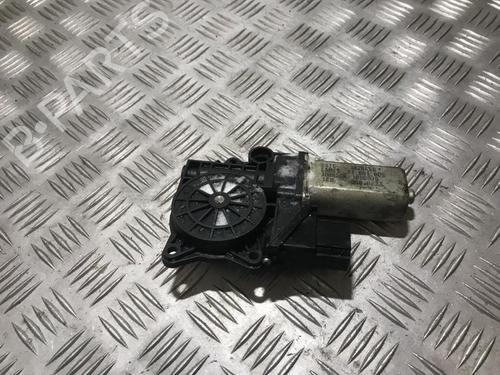 Used Right rear window motor Right rear window motor BMW 3 (E90) 318 i (143 hp) 35704329 35704329