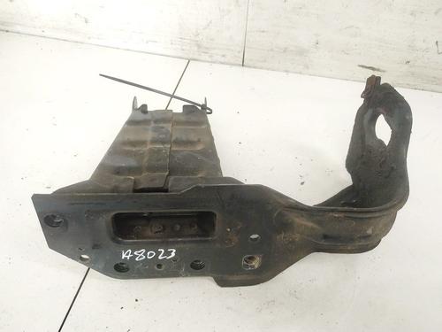 Used Front bumper bracket Front bumper bracket 35427671 35427671
