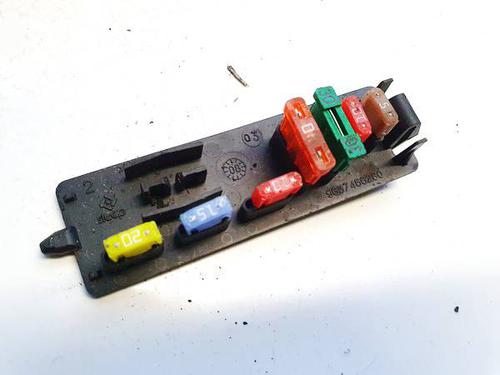 Fuse box CITROËN C4 II (NC_) 1.6 HDi 110 | BP32620576E1