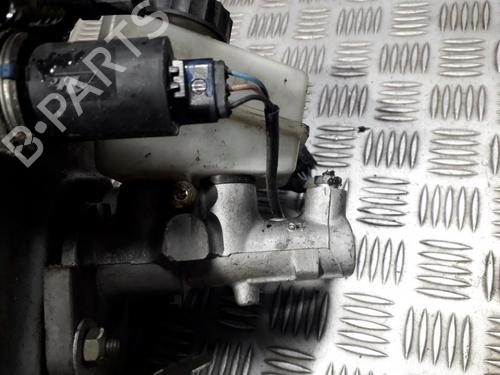 Used Brake master cylinder Brake master cylinder MERCEDES-BENZ C-CLASS (W202) C 220 CDI (202.133) (125 hp) 35704884 35704884