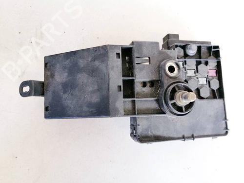 Used Fuse box Fuse box MERCEDES-BENZ E-CLASS (W211) E 220 CDI (211.006) (136 hp) 32950089 32950089