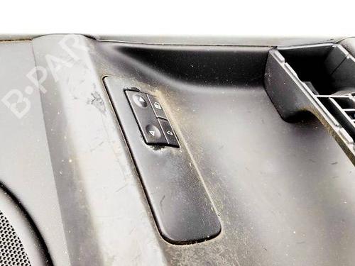 Used Switch Switch OPEL SIGNUM Hatchback (Z03) 3.0 V6 CDTI (F48) (177 hp) 32938135 32938135