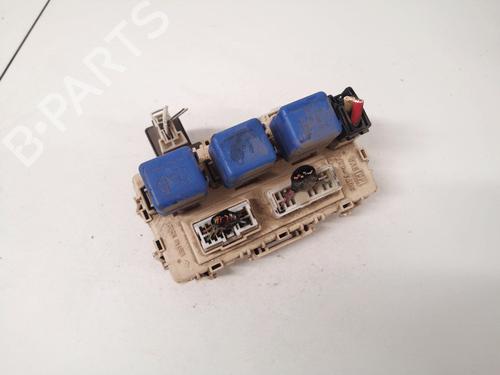 Used Fuse box Fuse box NISSAN X-TRAIL I (T30) 2.2 Di 4x4 (114 hp) 32888020 32888020