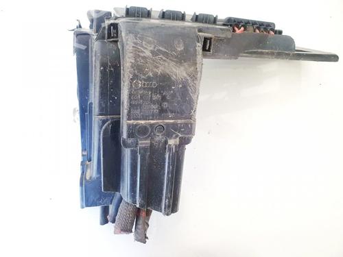 Used Fuse box Fuse box SKODA ROOMSTER (5J7) 1.4 TDI (80 hp) 32909756 32909756