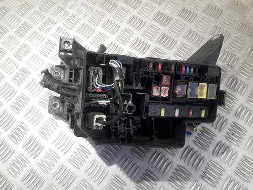 Used Fuse box Fuse box TOYOTA RAV 4 III (_A3_) 2.2 D (ALA35_) (150 hp) 33504023 33504023
