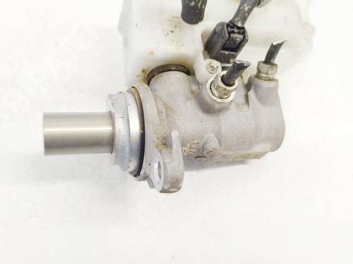 Used Brake master cylinder Brake master cylinder 38945445 38945445