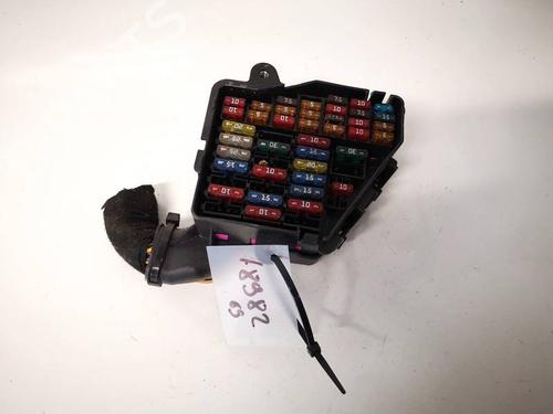 fuse-box-audi-a3-8l1-1996-1997-1998-1999-2000-2001-2002-2003-2004-2005-2006-32939110 main image