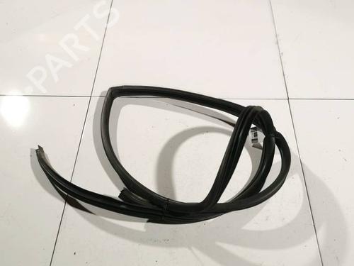 BP32627042O1 main image