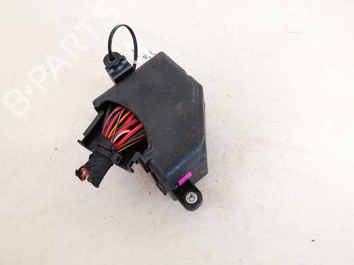 Fuse box VW PASSAT B6 (3C2) 2.0 TDI | BP32940147E1 - Image 2