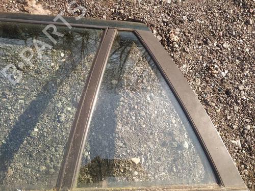 Panel rude bagtil venstre Panel rude bagtil venstre 35107249 35107249
