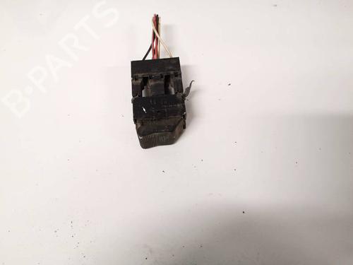 Used Switch Switch AUDI A4 B5 (8D2) 1.9 TDI (110 hp) 32933512 32933512