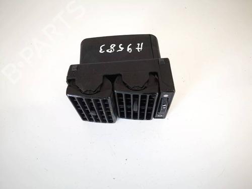 Used Air vent AUDI 80 B4 Saloon (8C2) 1.9 TDI (90 hp) 32959745