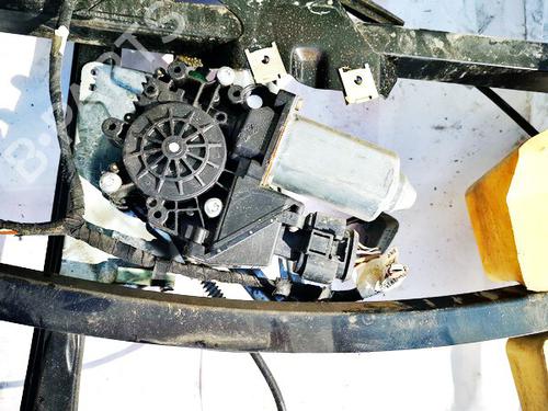 Used Right front window motor Right front window motor 35599701 35599701