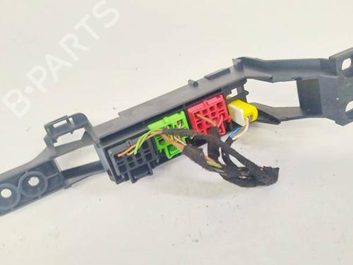 Used Fuse box Fuse box AUDI A6 C6 (4F2) 2.8 FSI (190 hp) 32592592 32592592