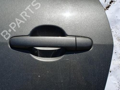 rear-left-exterior-door-handle-toyota-corolla-verso-_e12_-2001-2002-2003-2004-2005-2006-2007-35856036 main image